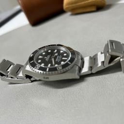 Rolex Submariner Nondate - Photo 5 view in Midtown Manhattan