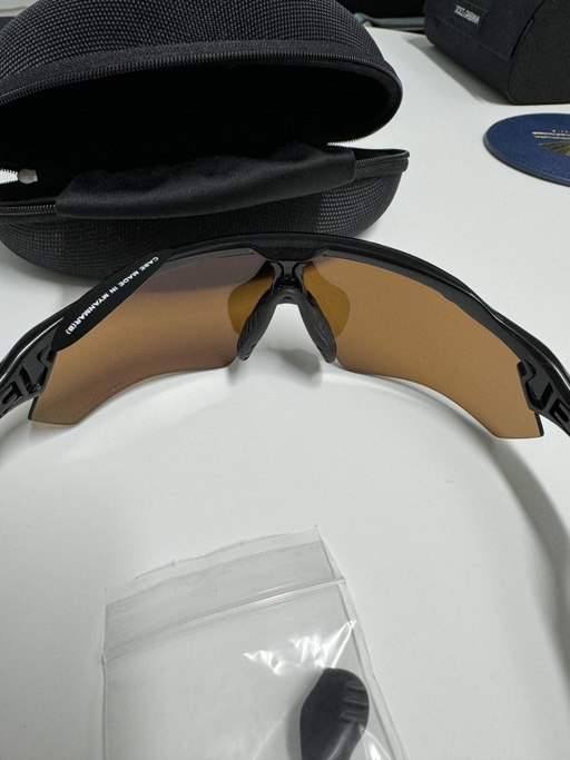 Oakley Sunglass - Photo 3 view in Midtown Manhattan