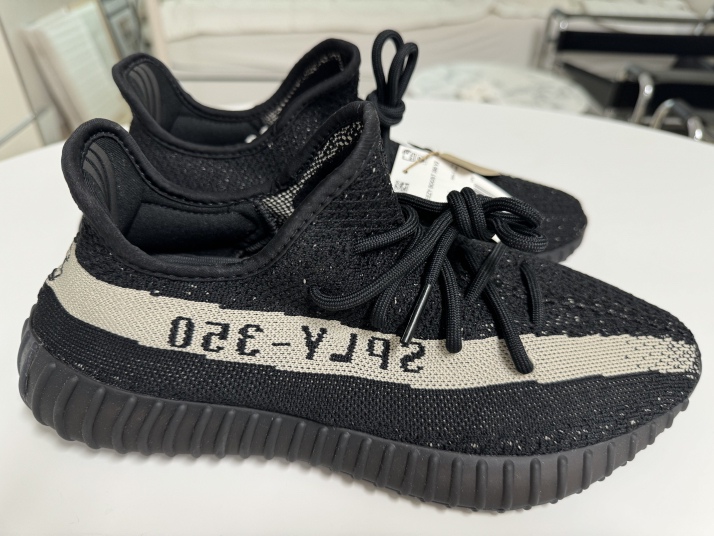 Yeezy Boost 350 - Photo 2 view in Midtown Manhattan