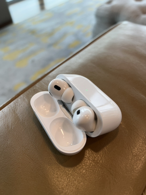 AirPod - Photo 2 view in Midtown Manhattan