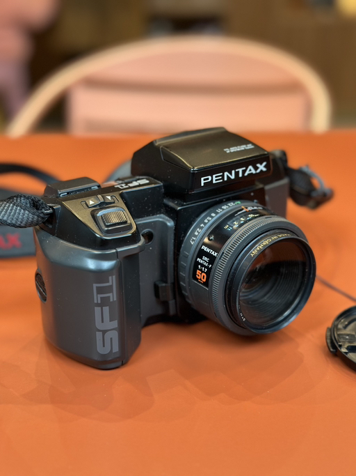 Pentax SF1 film camera with lens - Photo 6 view in Downtown Manhattan