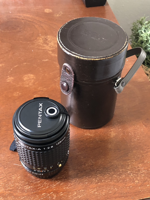 Pentax A 135mm f2.8 lens