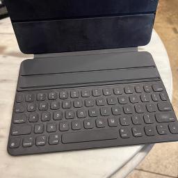 Keyboard for IPAD pro - Photo 2 view in Downtown Manhattan