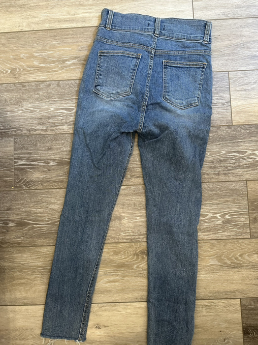skinny jeans - Photo 2 view in Upper East Side