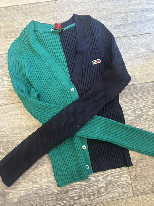 tommy hilfiger knit top - Photo 2 view in Upper East Side