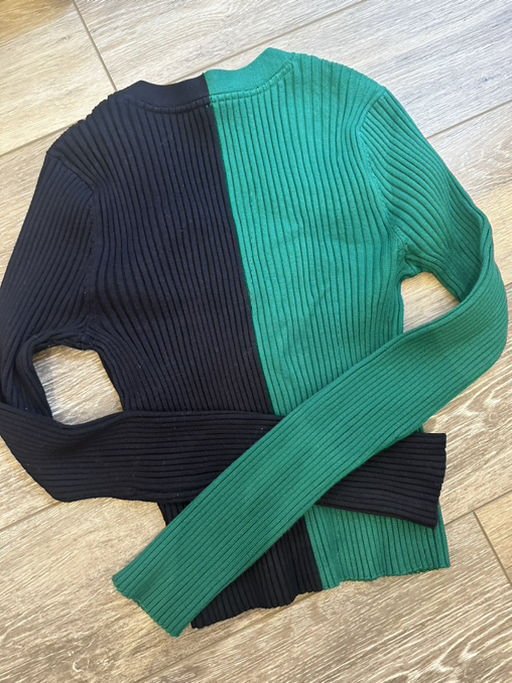 tommy hilfiger knit top - Photo 3 view in Upper East Side