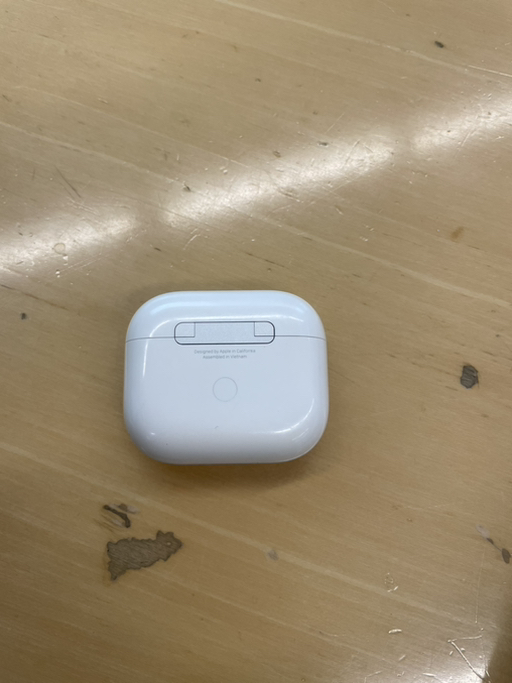 Apple Airpods 3rd Generation - Photo 2 view in Downtown Manhattan