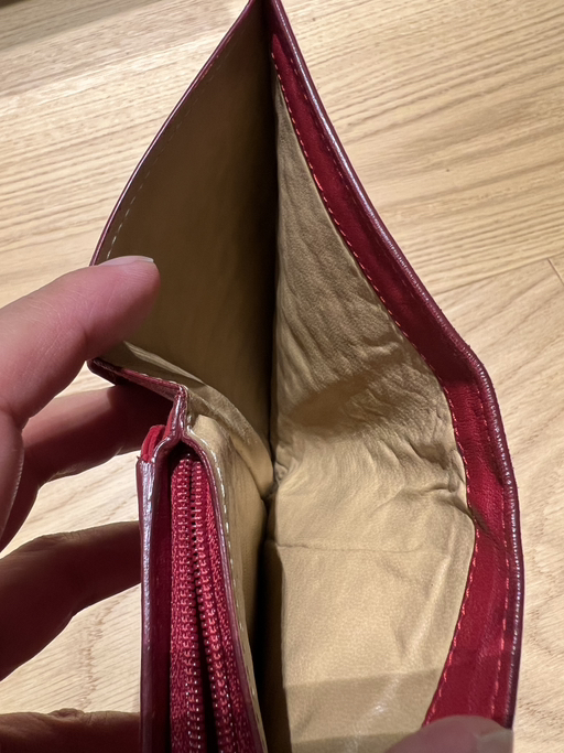 Bottega Veneta Women’s Long Wallet - Photo 4 view in Midtown Manhattan