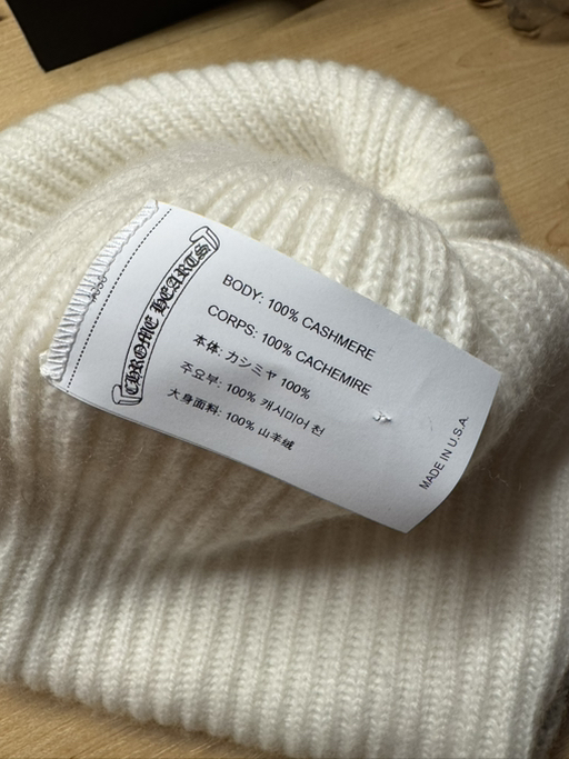 ChromeHeart BigDaddy Beanie white - Photo 3 view in Downtown Manhattan
