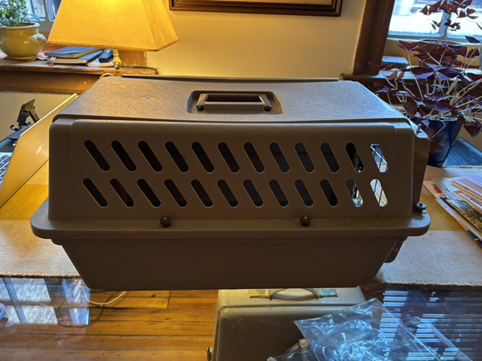 pet carrier case - Photo 2 view in Manhattan, NY