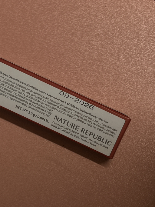 Nature Republic HONEY MELTING LIP (03 BERRY) SOFT LIP STICK - Photo 2 view in Manhattan, NY