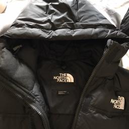 Women's The North Face Nuptse Long 700 Hooded Jacket Parka - Photo 2 view in Mahattan, NY