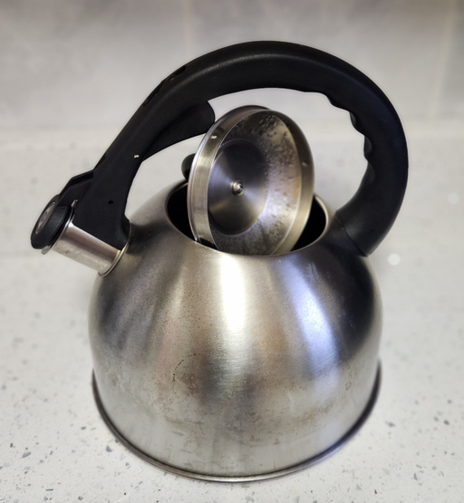 Free Giveaway: Stainless Steel Whistling Kettle