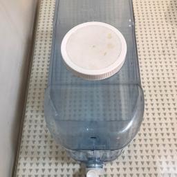 2.5 GALLON WATER CONTAINER - Photo 3 view in Manhattan, NY