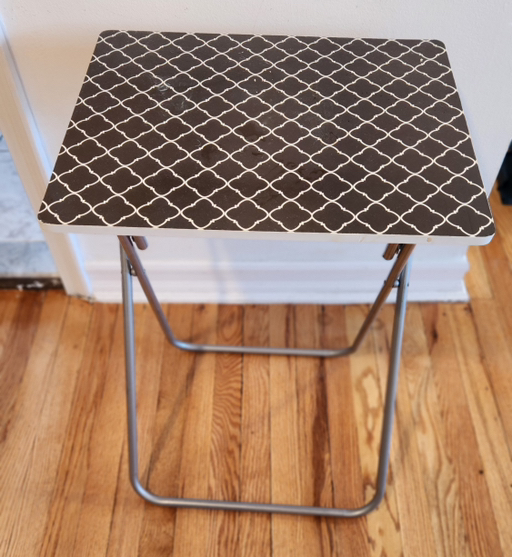 folding table - Photo 3 view in Queens, NY