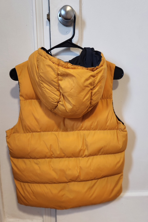 mustard yellow puffer vest - Photo 2 view in Queens, NY