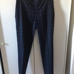 UNIQLO Plaid Smart Pants - Photo 3 view in Manhattan, NY