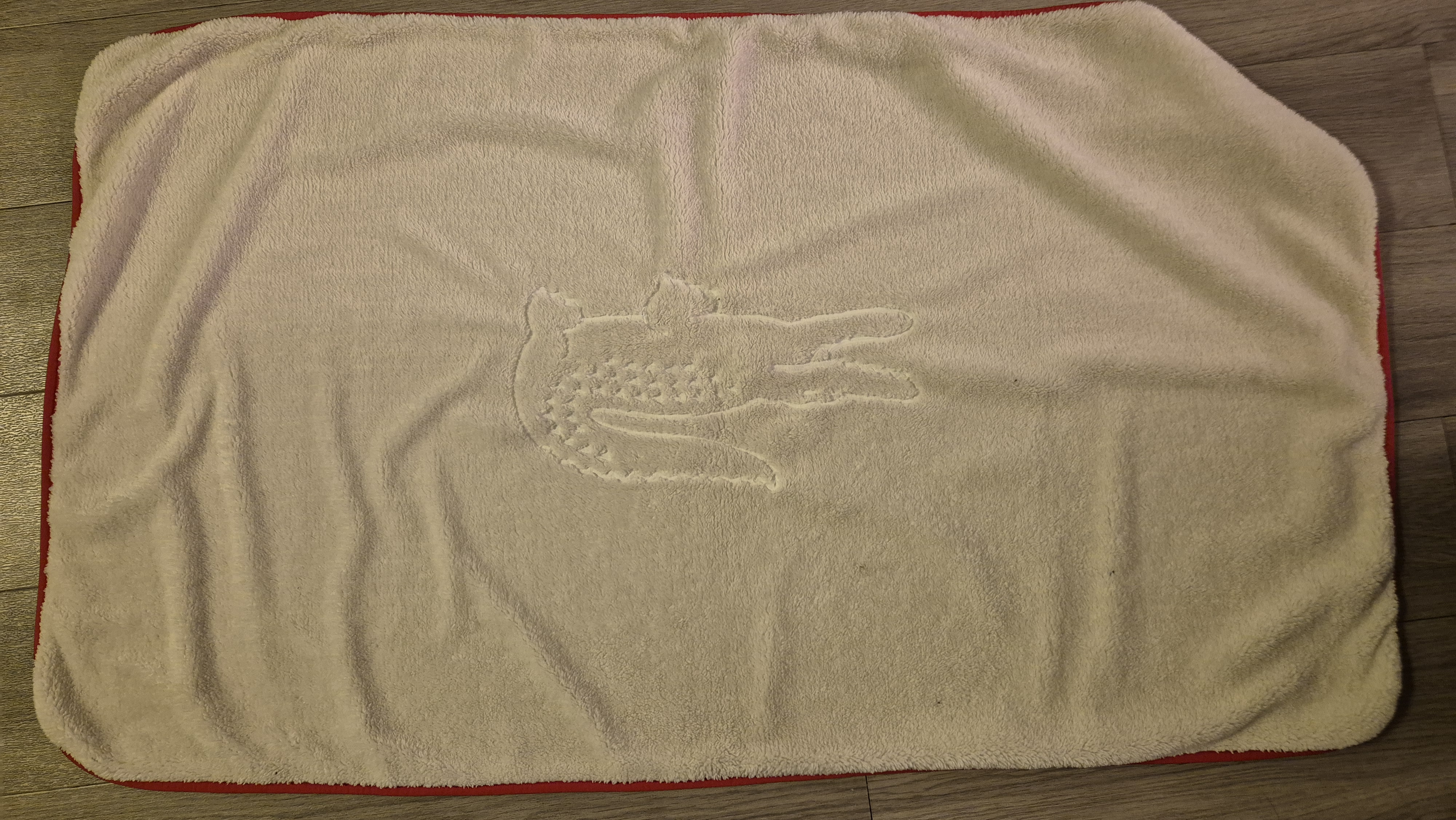 For Sale: Lacoste Fleece Blanket - Photo 2 view in Manhattan, NY