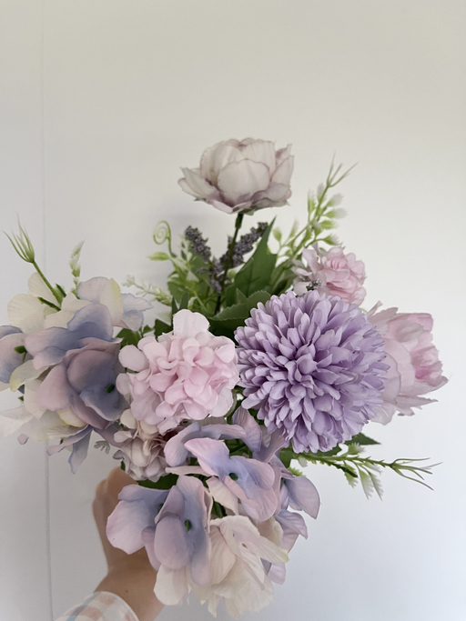 Artificial flower bouquet