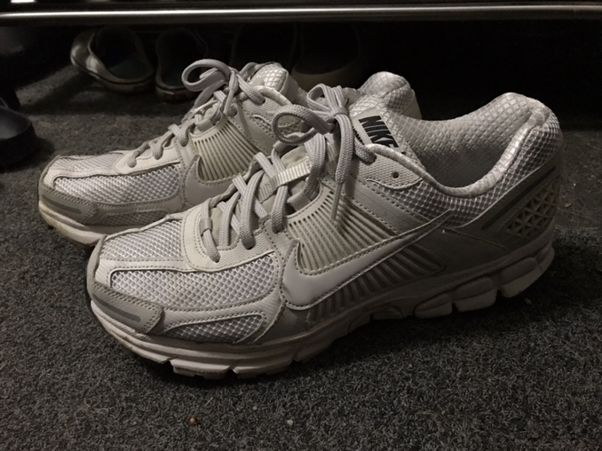 Nike Zoom Vomero 5 Running Shoes Gray Shoes Mens Size 10 BV1358-001 - Photo 3 view in Manhattan, NY