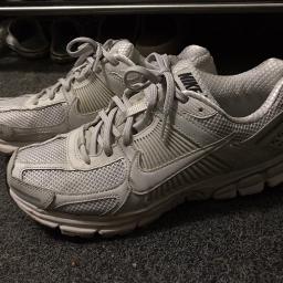 Nike Zoom Vomero 5 Running Shoes Gray Shoes Mens Size 10 BV1358-001 - Photo 3 view in Manhattan, NY