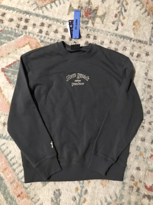 MLB New York Yankees Sweatshirt – Gray (Size M) – Brand New