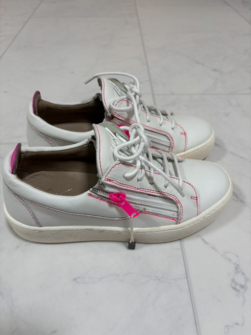 Guiseppe Zanotti