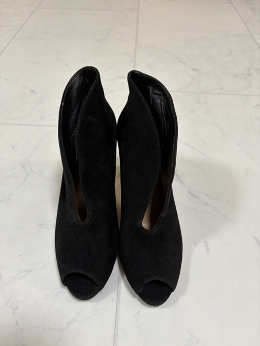 Vince Camuto