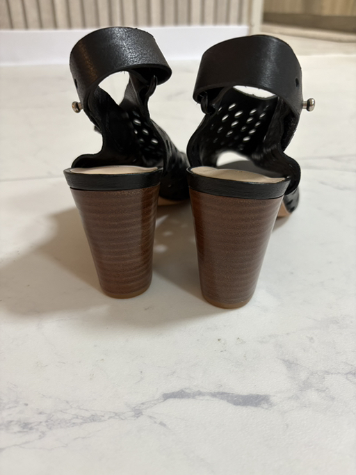 Loeffler Randall  - Photo 2 view in Queens, NY