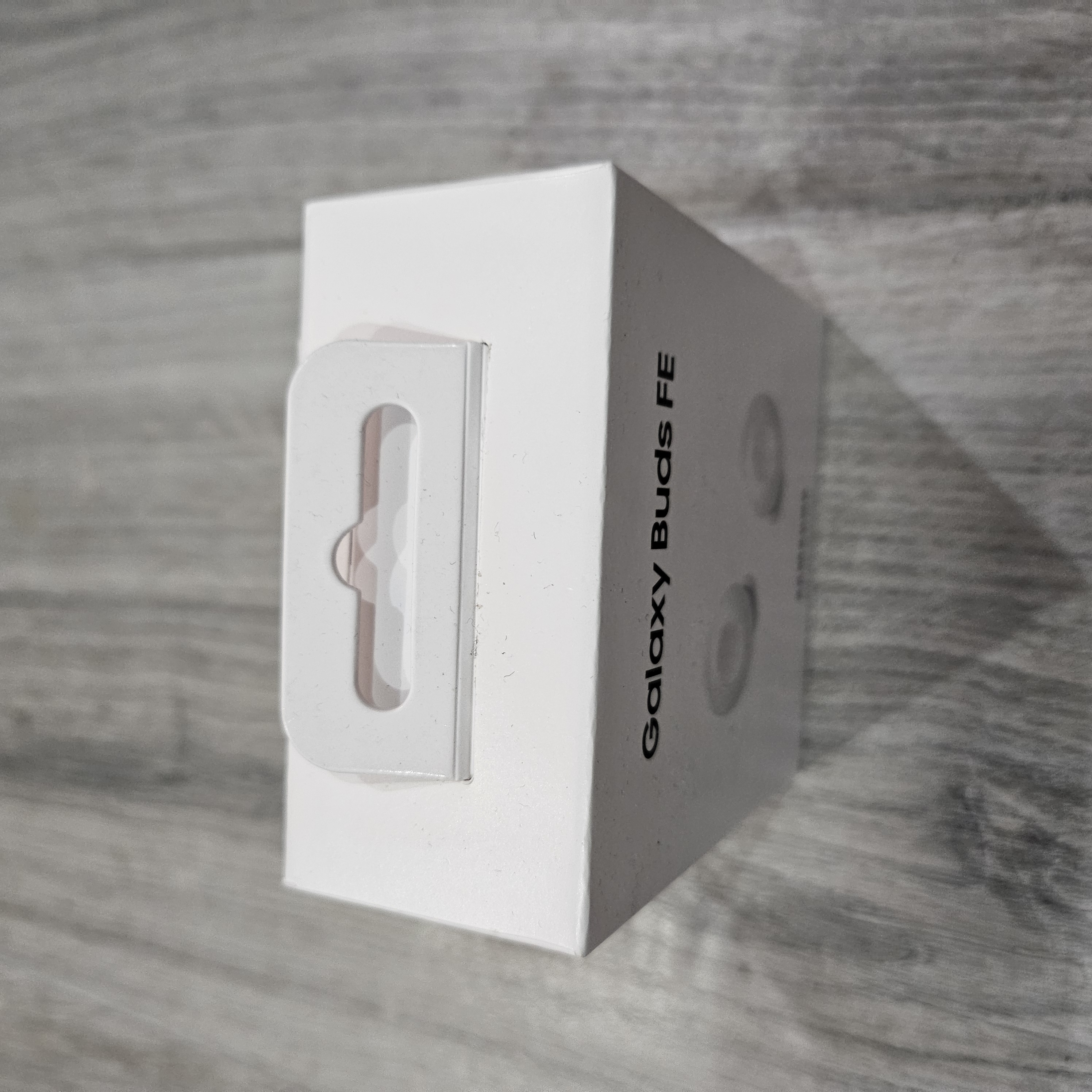 NEW Samsung Galaxy Buds FE - Photo 2 view in Queens, NY