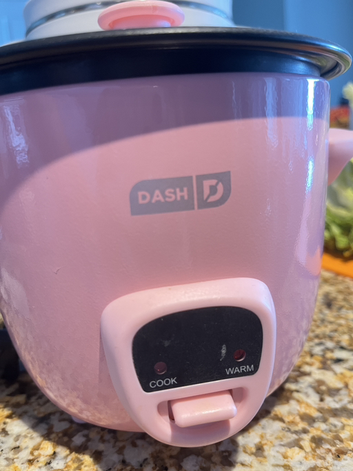 Pink Dash mini cooker - Photo 3 view in Hudson County, NJ