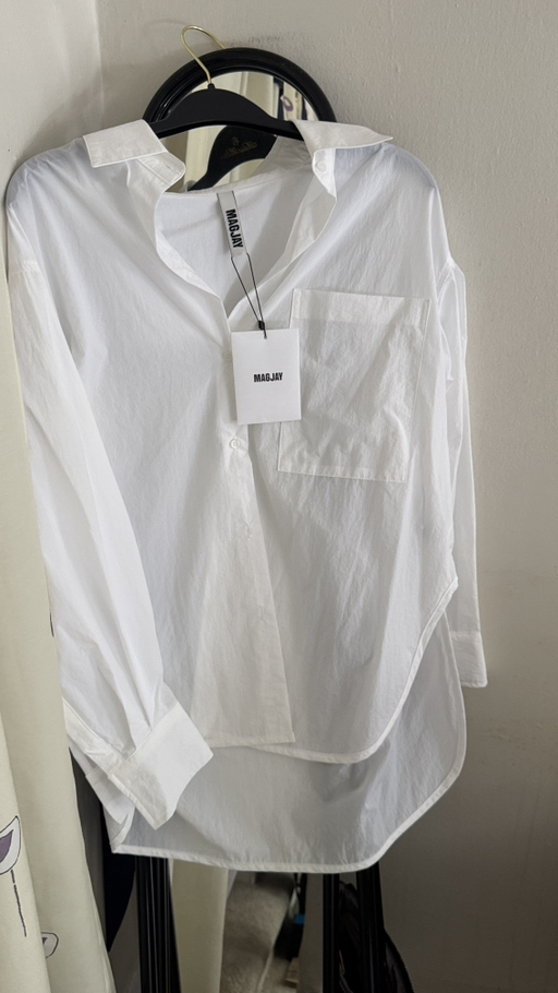 magjay NYLON TWO WAY SHIRT - WHITE - Photo 5 view in Queens, NY