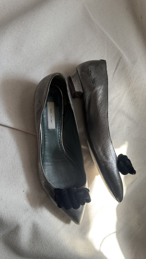 marc jacobs size 6/36 - Photo 4 view in Queens, NY