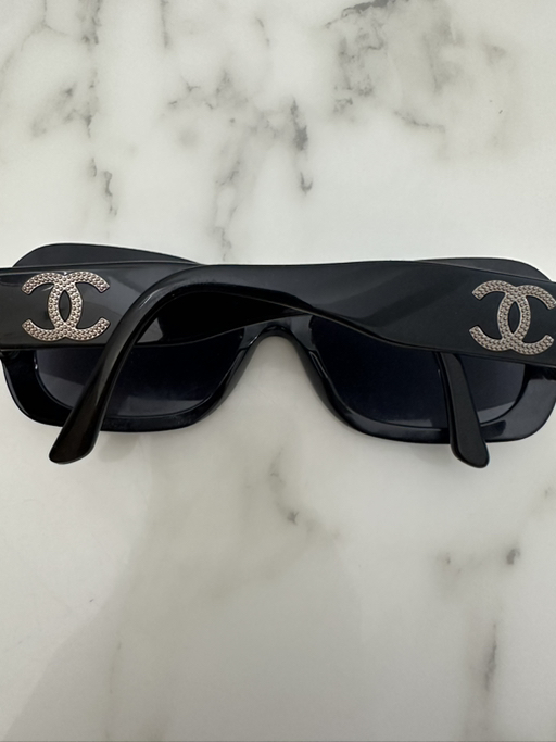 CHANEL sunglasses  - Photo 3 view in Manhattan, NY