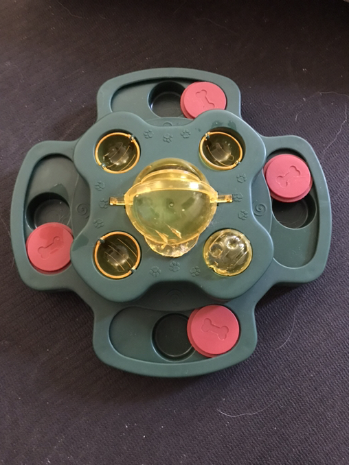 Interactive Dog Puzzle Toy – Treat-Hiding Fun!