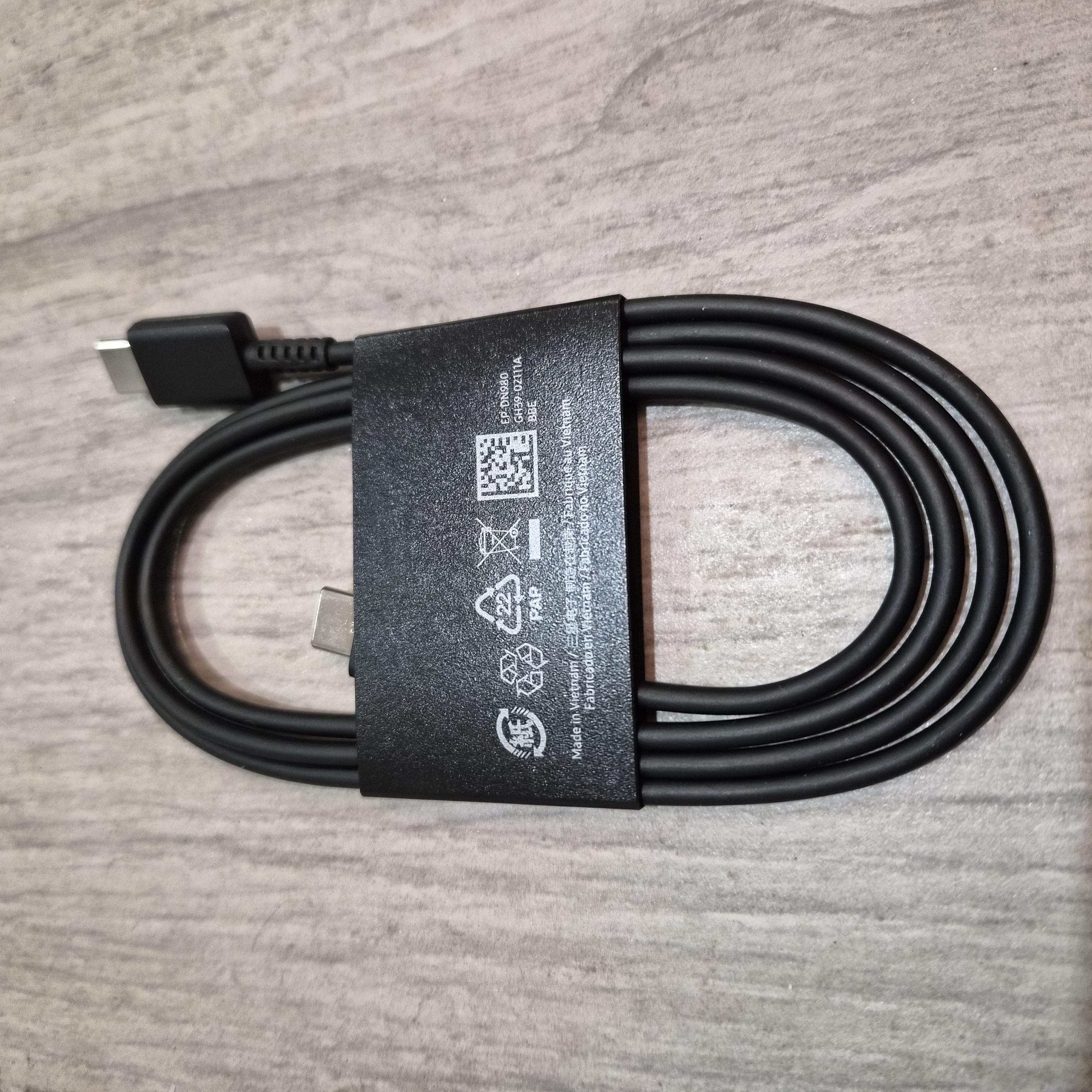 NEW Samsung USB-C to USB-C Cable - Photo 2 view in Queens, NY