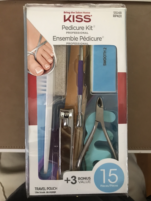 KISS NEW YORK PROFESSIONAL PEDICURE KIT