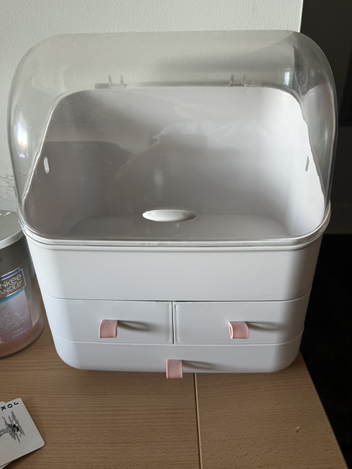 Cosmetic Organizer - Photo 3 view in Hudson County, NJ