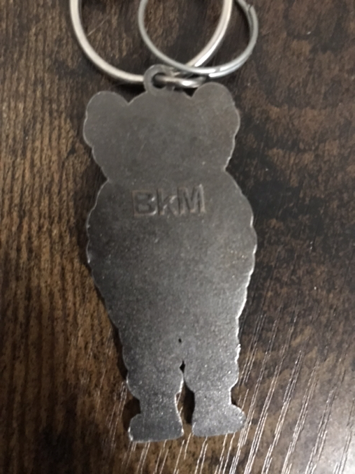 Kaws x Brooklyn museum yellow keychain - Photo 3 view in Queens, NY