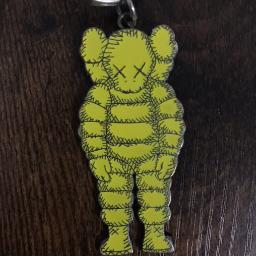 Kaws x Brooklyn museum yellow keychain