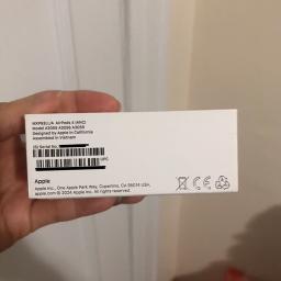Apple - AirPods 4 with Active Noise Cancellation - White - Photo 3 view in Queens, NY