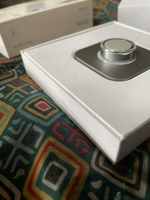 Oura ring 4. size 9.  brand new in fhe box.  - Photo 4 view in Brooklyn, NY