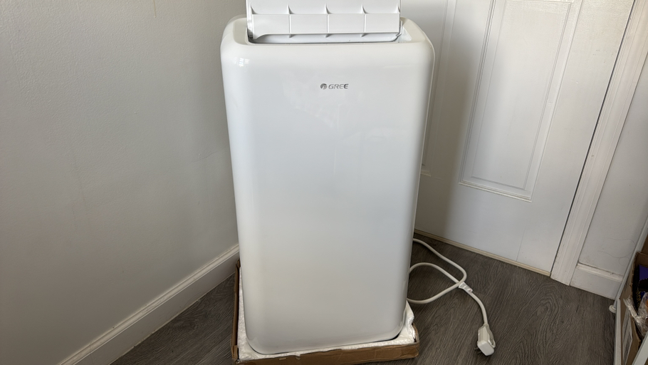 GREE 9,600 BTU Portable AC - Brand New, Never Used - Photo 2 view in Queens, NY