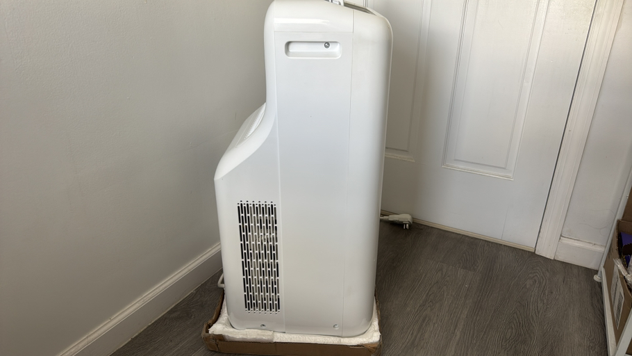 GREE 9,600 BTU Portable AC - Brand New, Never Used - Photo 4 view in Queens, NY