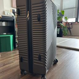 Large Hardshell Checked Luggage/ Suitcase - photo 3