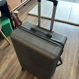 Large Hardshell Checked Luggage/ Suitcase - photo 5