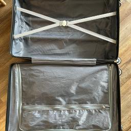 Large Hardshell Checked Luggage/ Suitcase - photo 8