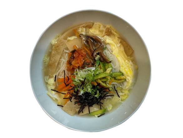 Thin Noodle Soup (잔치국수)