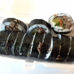 Freshly rolled Bul-go-gi Kimbob cross section at E-Mo Kimbap in Koreatown