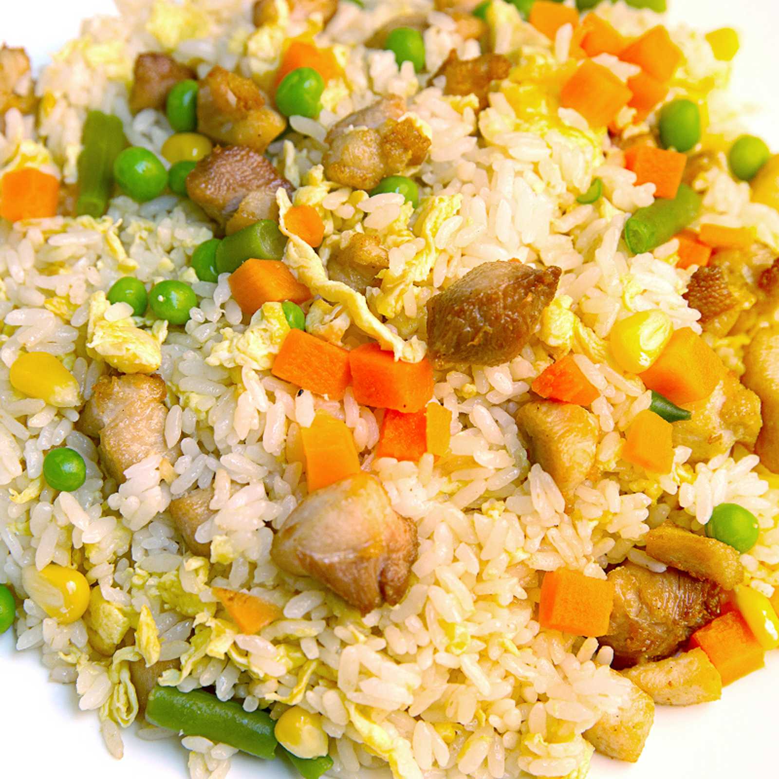 Fried Rice with Chicken (치킨 볶음밥)